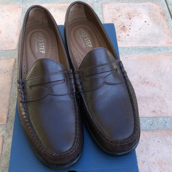 G.H. Bass & Co. Other - Bass Loafers Size 10M